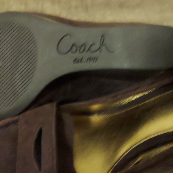 Coach - Picture 3 of 3